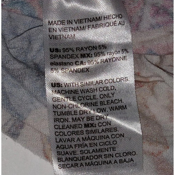 Chico's Womens Top Red Floral All Over Print Stretch Pullover Blouse Size L - Picture 7 of 12